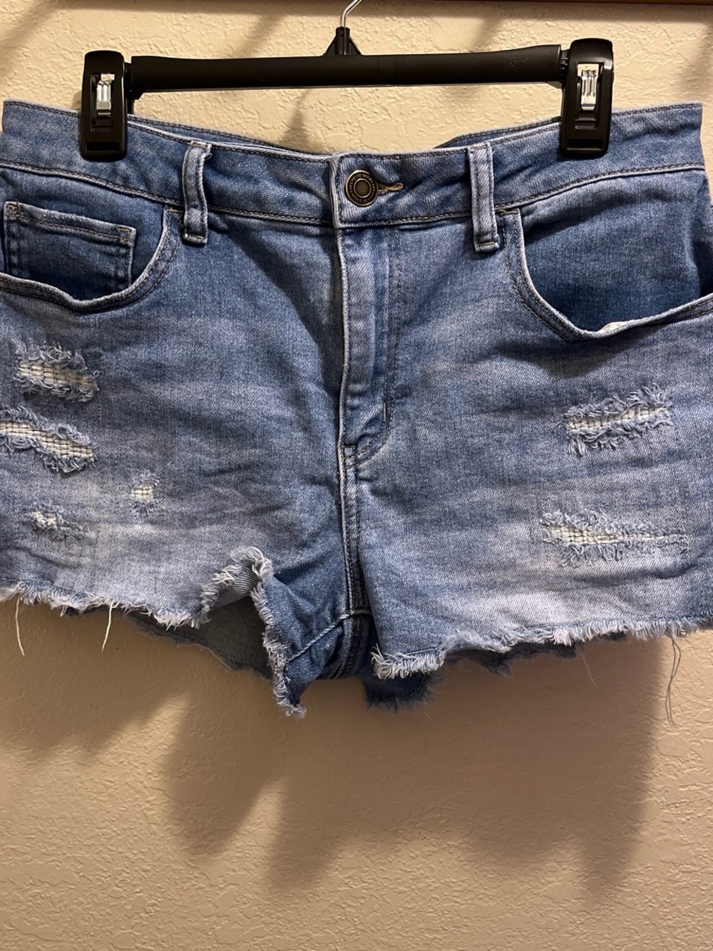 SO Denim Frayed Hem Women's Shorts - Light Blue